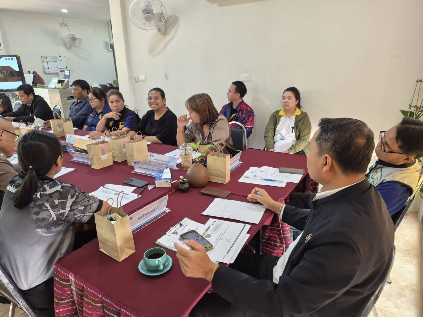 พช.ชนบท : ร่วมประชุมเตรียมความพร้อมสนับสนุนสินค้า OTOP จัดแสดงและจำหน่ายในกิจกรรม "ขอนแก่นเทรลรันวิ่งท่องโลกไดโนเสาร์ KHON KAEN TRAIL RUN 2026"